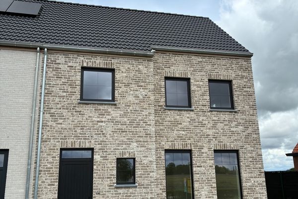 Koppelwoning
                            te koop in Waardamme
