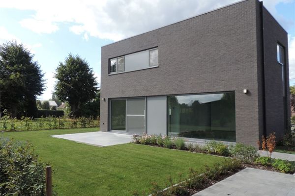 Huis verhuurd / Paal