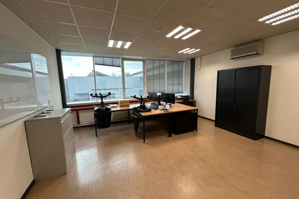 Industrieel te koop / Hasselt