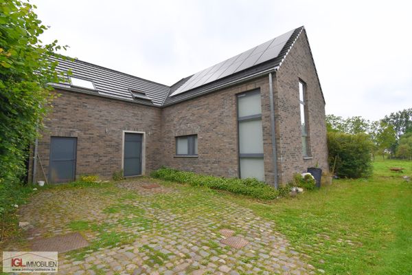 Estate main image