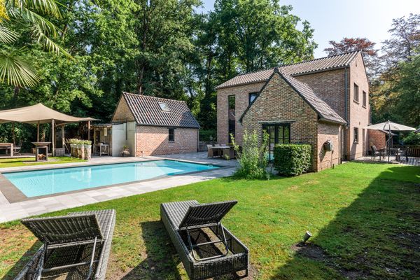 Villa
                            te koop in 's Gravenwezel