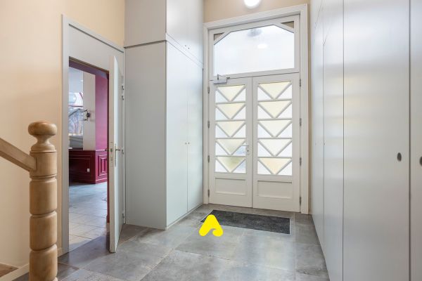 Commercieel te koop / De Panne