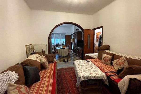 Estate main image