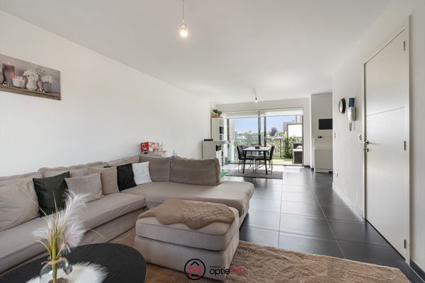 Estate main image