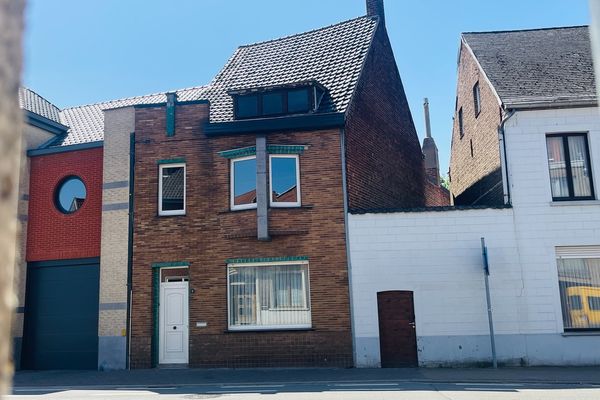 Huis
                                te koop
                                in Meulebeke