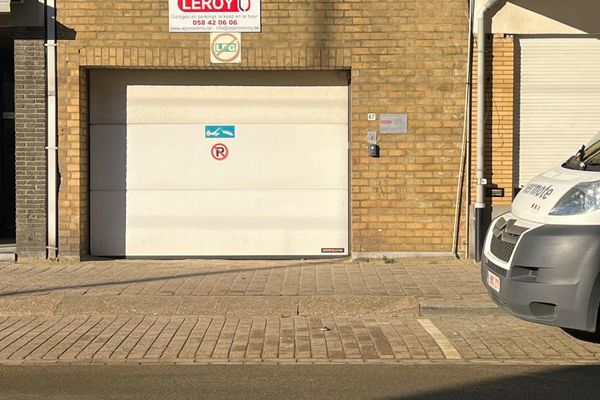 Garage
                                a louer
                                in La Panne