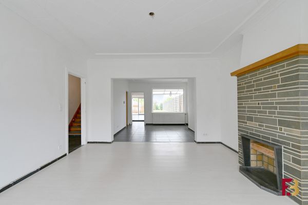 Estate main image