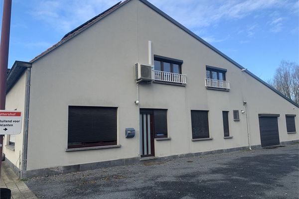 Appartement
                                te huur
                                in Eernegem