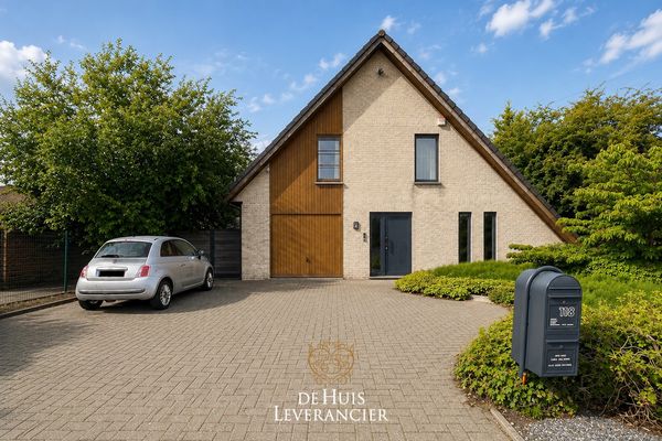 Villa
                            te koop in Aartselaar