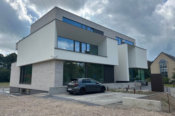 Gemengd gebruik
                            verkocht in Diepenbeek