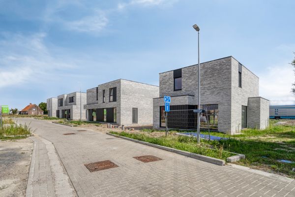 Huis
                                te koop
                                in Roeselare
