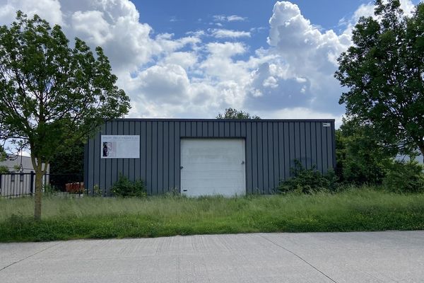 Industrieel
                                te huur
                                in Lanaken