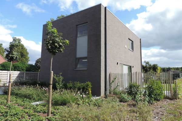 Huis verhuurd / Paal