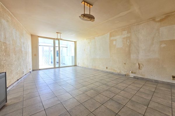 Opbrengsteigendom
                            te koop in Bredene