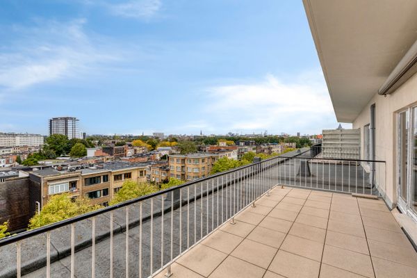 Estate main image