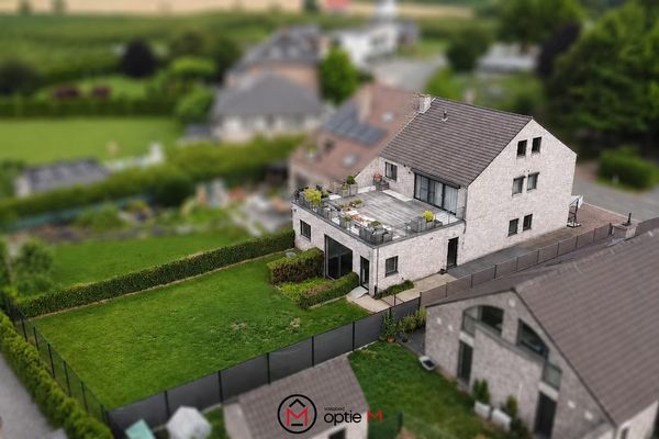Estate main image