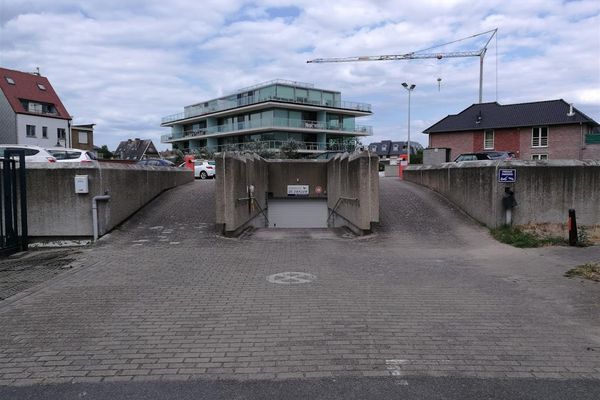 Staanplaats
                                verhuurd in Sint-Idesbald