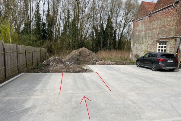 Parkeerplaats
                            te huur in Harelbeke