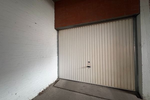 Garage
                                te huur
                                in Torhout