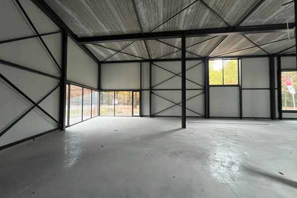 Industrieel te koop / As