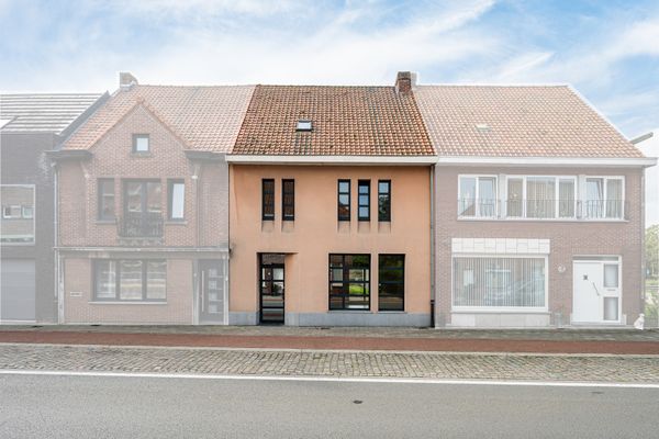 Huis
                                te koop
                                in Eeklo