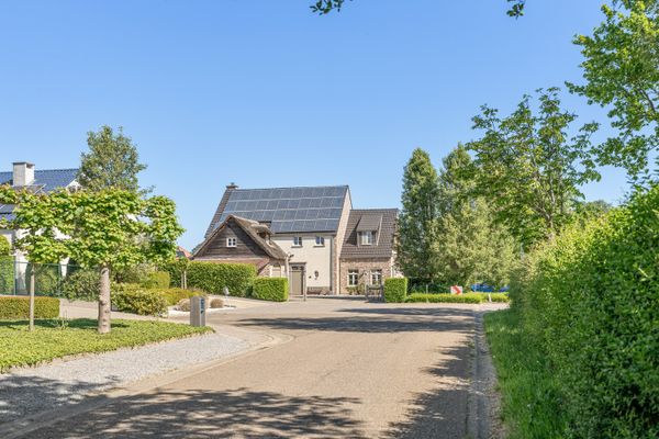 Estate main image