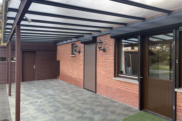 Commercieel verkocht / Paal