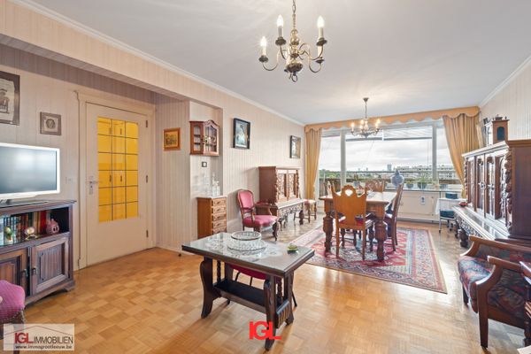 Estate main image