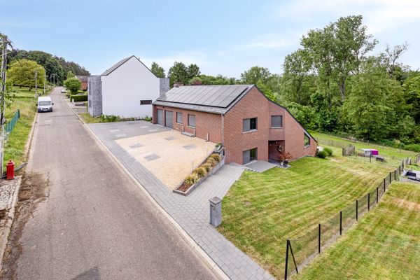 Estate main image