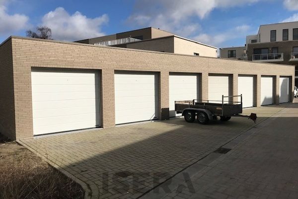 Garage
                                te huur
                                in Sint-Michiels