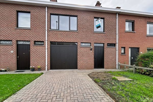 Huis
                                te koop
                                in Sint-Kruis
