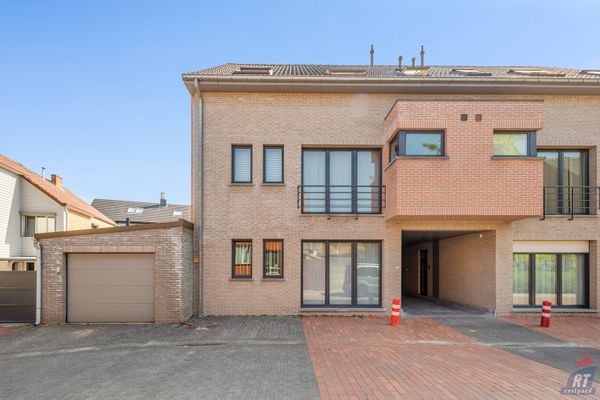 estate img