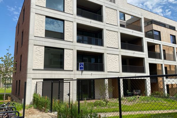 Estate main image