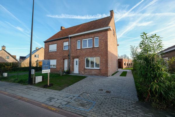 Huis
                                verhuurd
                                in Adegem