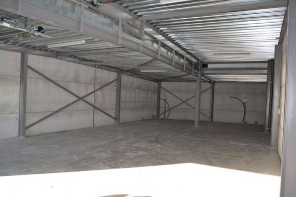 Industrieel te huur / Zwevezele