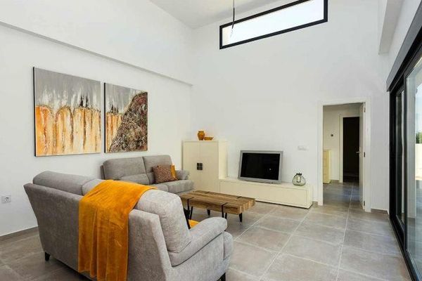 Huis te koop / Daya Nueva