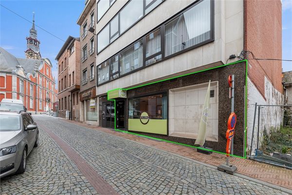 Commercieel gebouw
                            te koop in Sint-Truiden