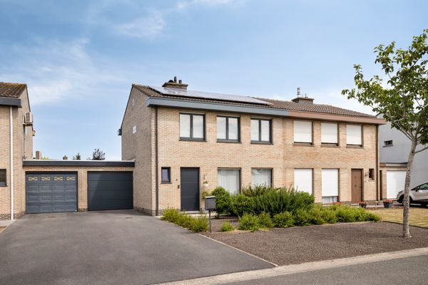 Huis
                                te koop
                                in Kortemark