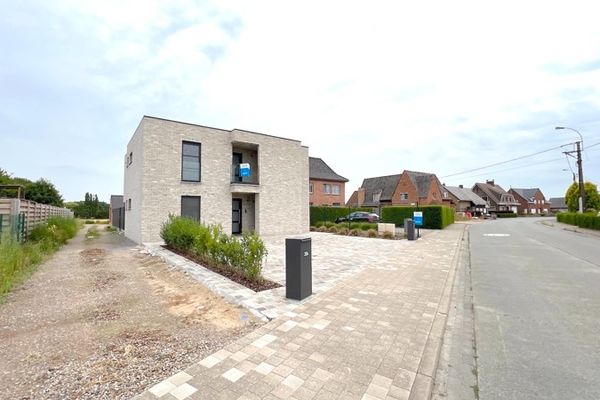 estate img