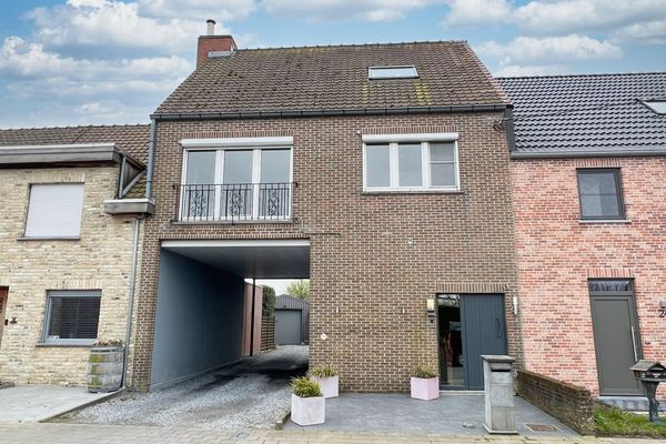 Huis
                                te koop
                                in Torhout