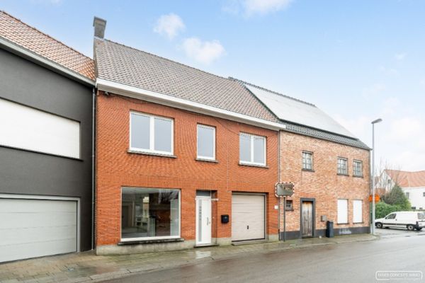 Huis
                            verkocht in Ooigem