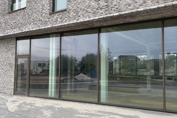 Commercieel te koop / Beringen
