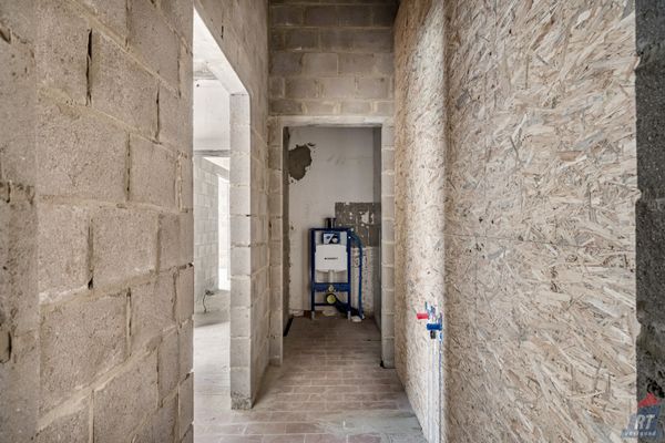 Commercieel te koop / Wellen