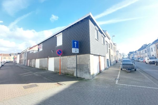 Opbrengsteigendom
                            te koop in Bredene