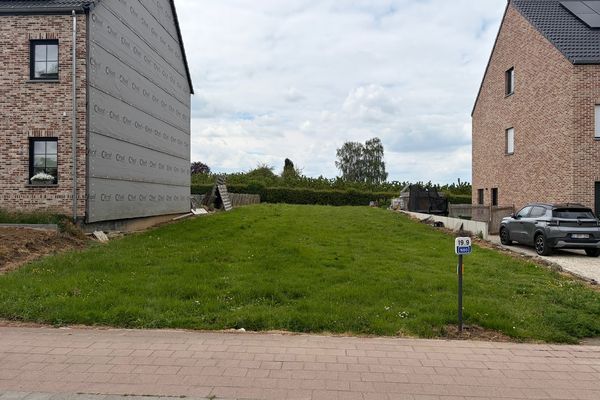 Bouwgrond
                            te koop in Sint-Truiden