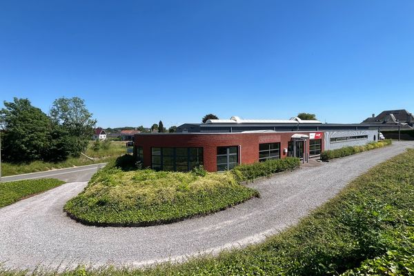 Industrieel te koop / Landen