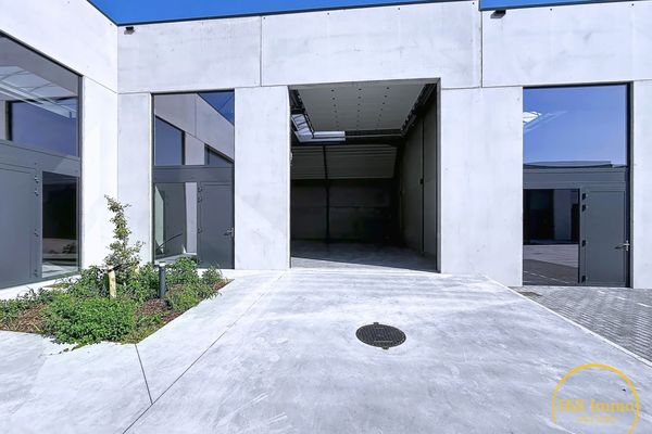 Industrieel te huur / Ieper