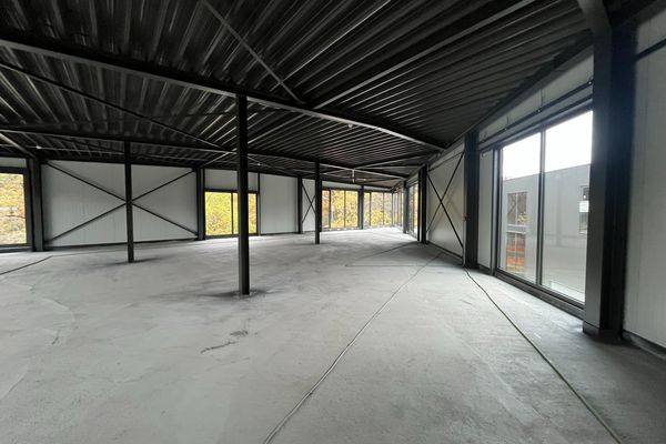 Industrieel te koop / As