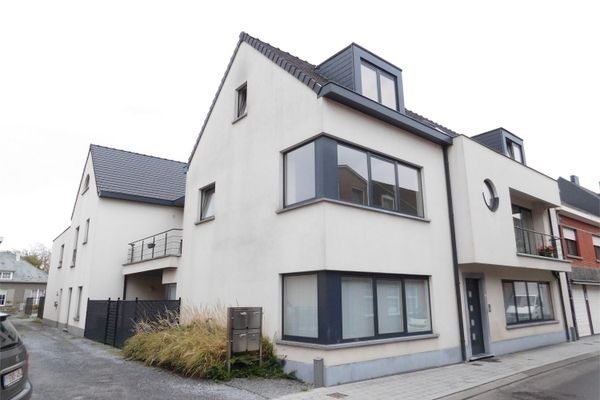 Estate main image