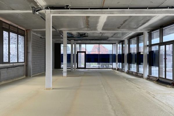 Commercieel te koop / Beringen